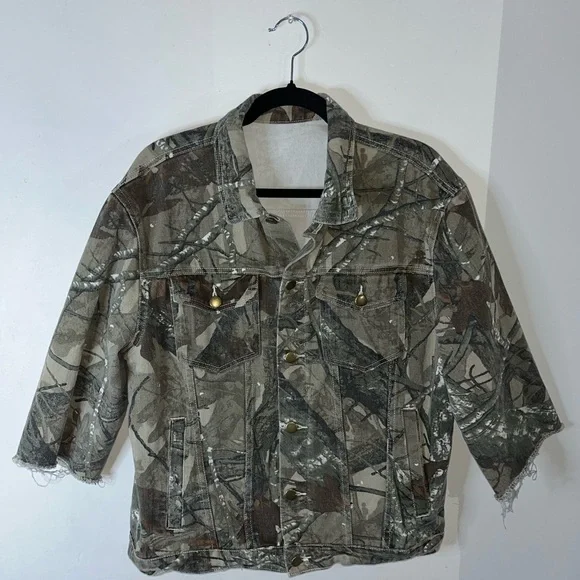 SHEIN RealTree Style Camo Raw Hem 3/4 Sleeve Gorpcore Trucker Denim Jacket- Sz M - Picture 4 of 9